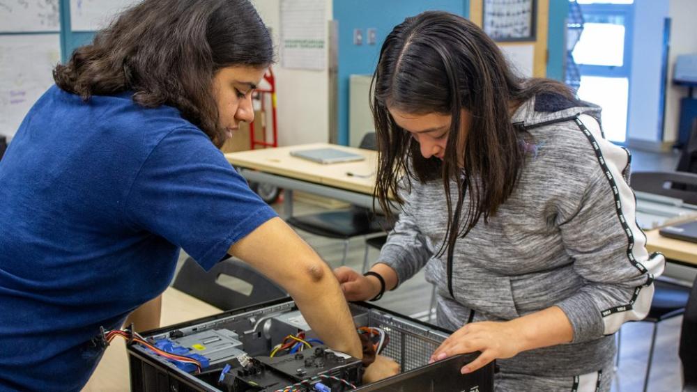 Students building a computer